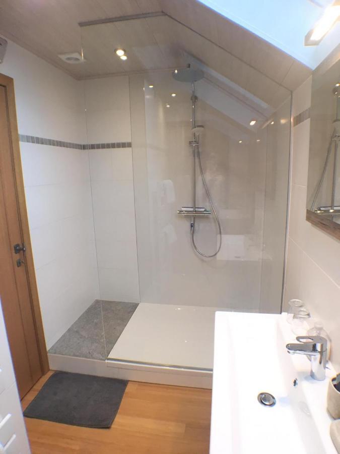 B&B Pegasus II - Chambre Familiale De Luxe Avec Sauna Privatif วีแยลซาลม์ ภายนอก รูปภาพ