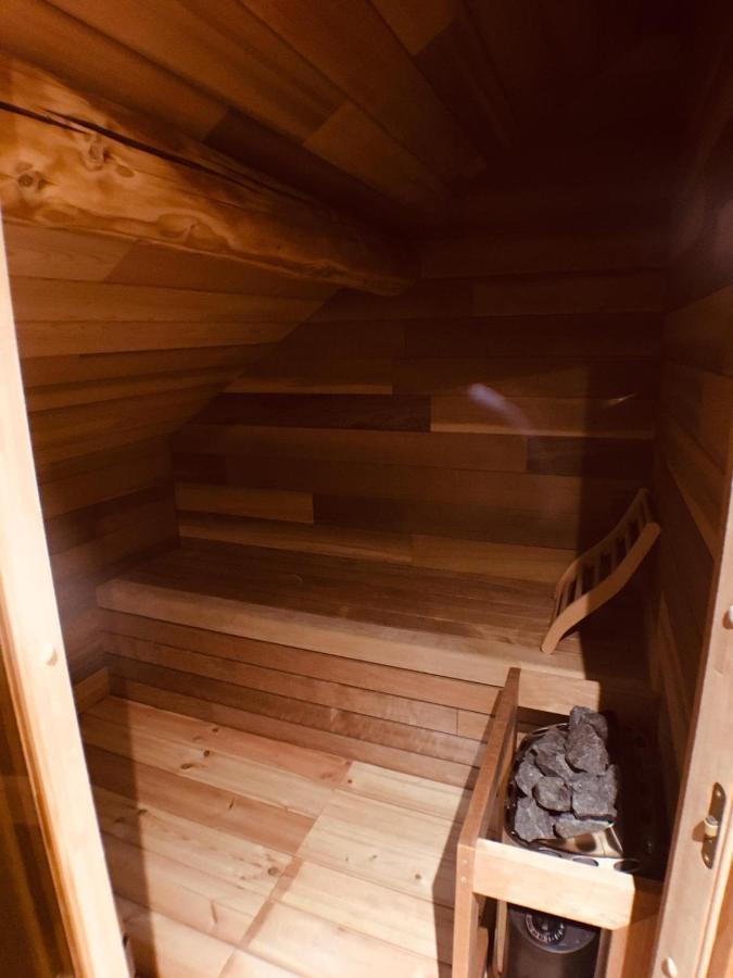 B&B Pegasus II - Chambre Familiale De Luxe Avec Sauna Privatif วีแยลซาลม์ ภายนอก รูปภาพ